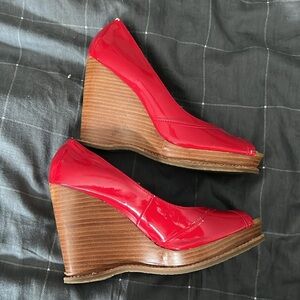 Steve Madden Red Patent Leather Peep-Toe Wedge Sandals